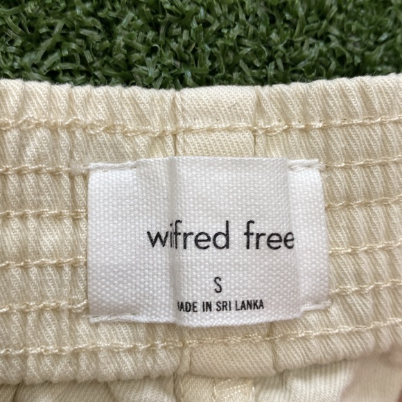 NWT ARITZIA SHORTS - Picture 5 of 5